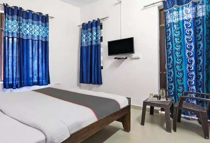 هتل Capital O Upwan Inn