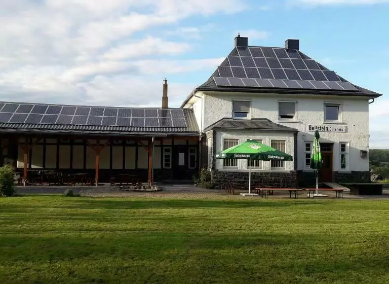 Hotelli Kleines Bahnhofs