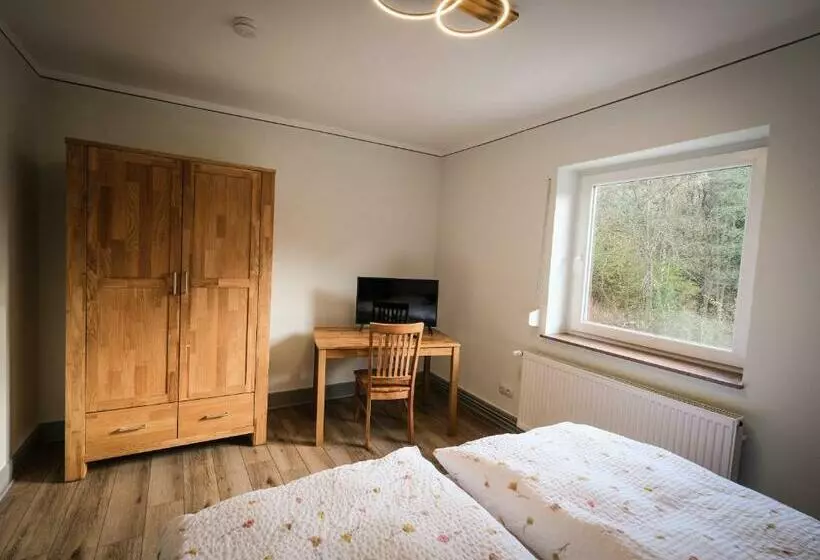 Hotelli Kleines Bahnhofs