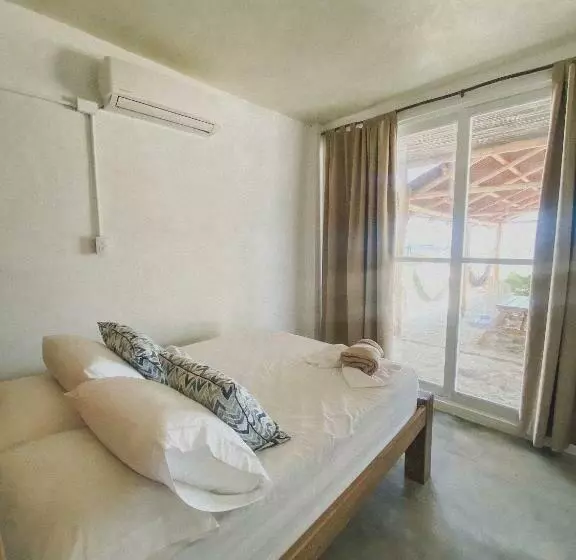 ホテル Mamallena Beachside Rincon Del Mar