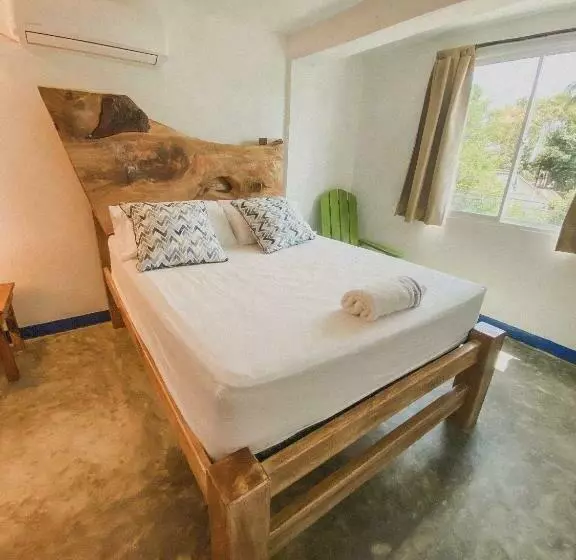 ホテル Mamallena Beachside Rincon Del Mar