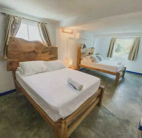 ホテル Mamallena Beachside Rincon Del Mar