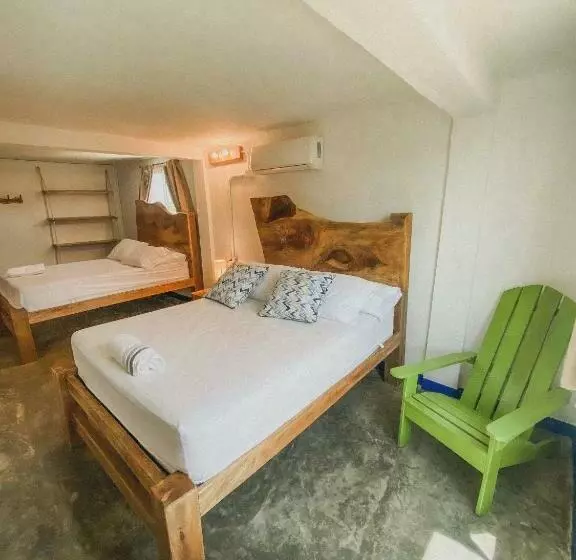 ホテル Mamallena Beachside Rincon Del Mar