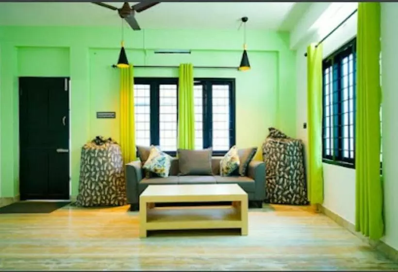 Hotelli The Solo Retreat