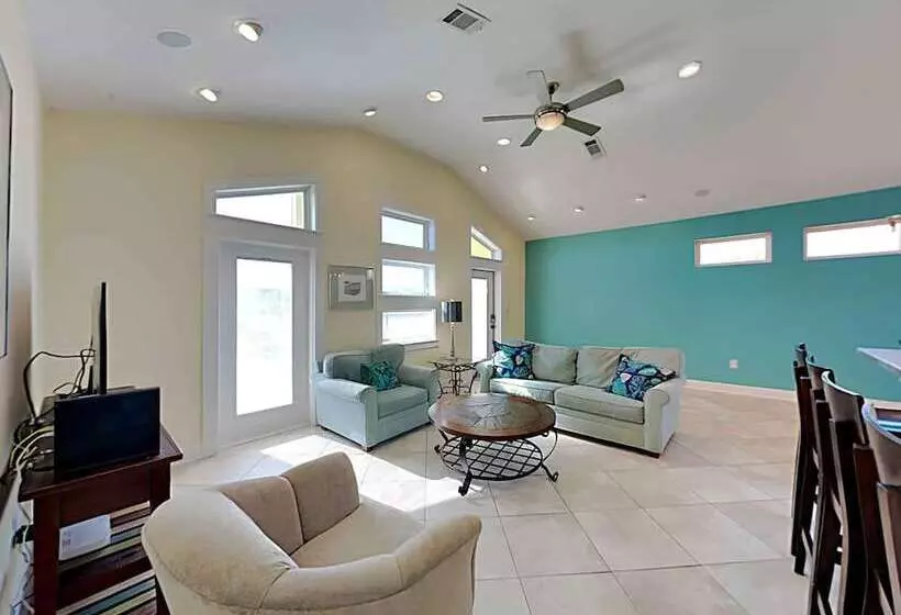 Lazy Urchin Seaclusion