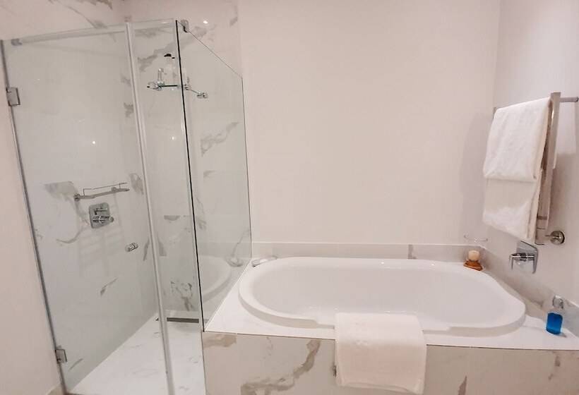 膳宿费 Wechmarshof