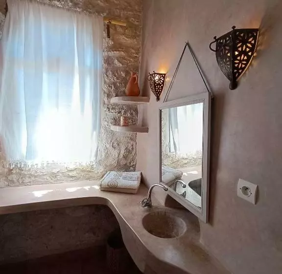 Aamiaismajoitus (B&B) Villa Maya