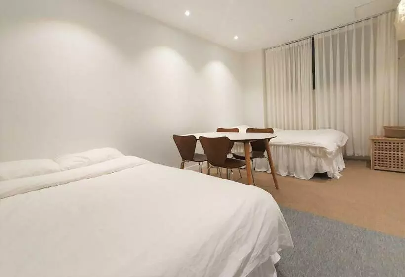هتل Ssh Ikseon Peter Cat Hostel