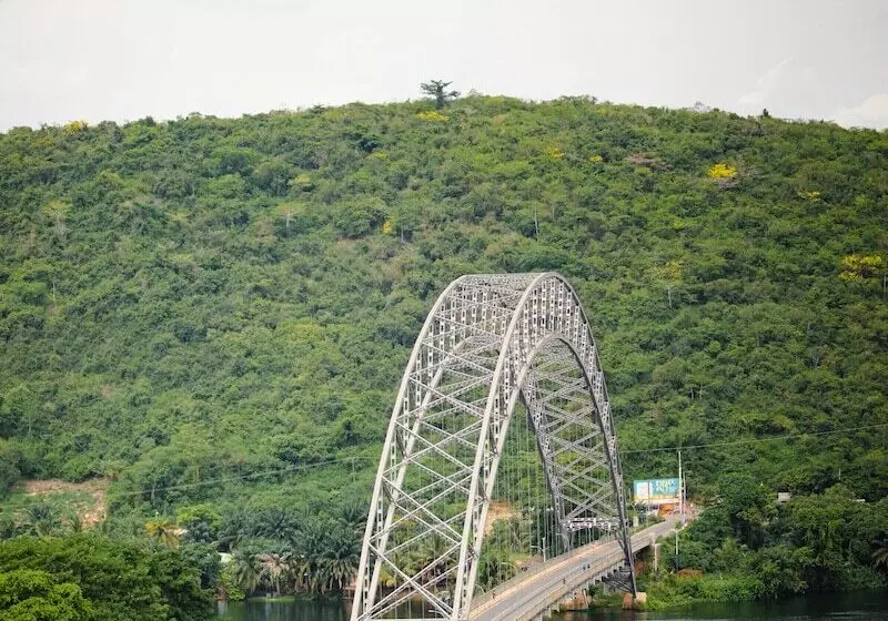 Hotelli Bridgeview Resort