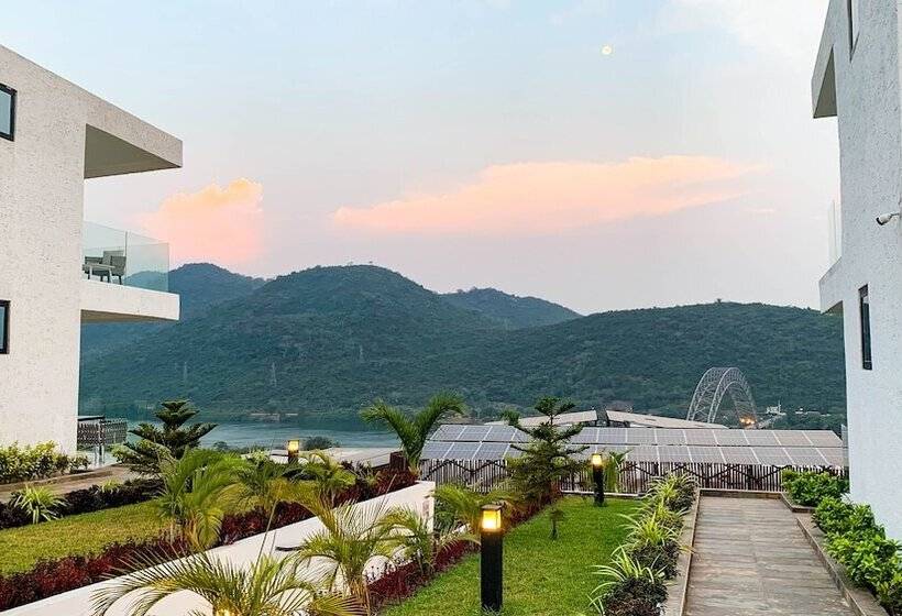 فندق Bridgeview Resort