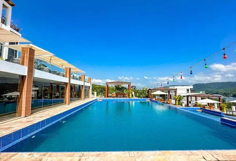 Hotelli Bridgeview Resort