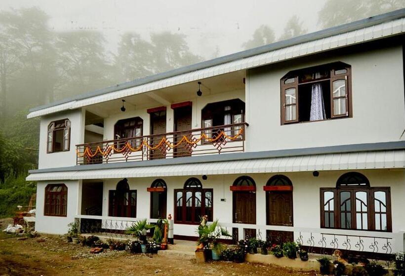 בית מלון כפרי Flagship Bonelli Resort