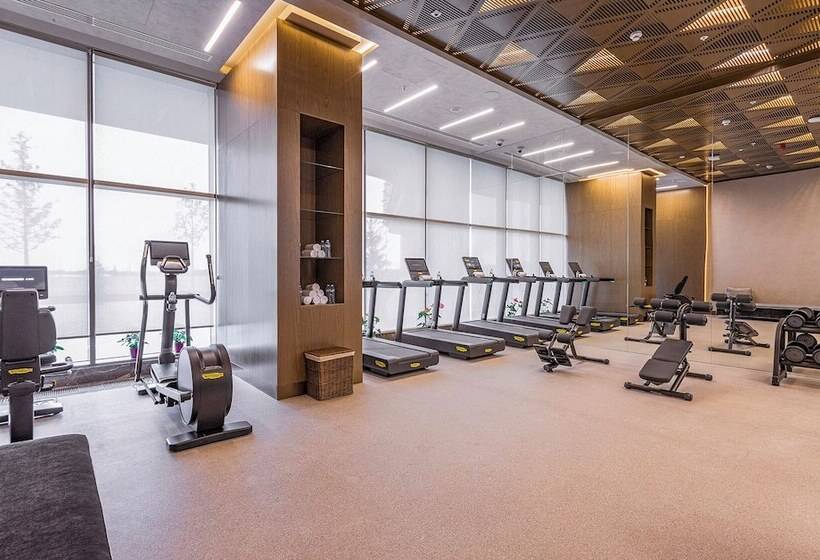 هتل Lia! By Minyoun Stars Of Ulugbek