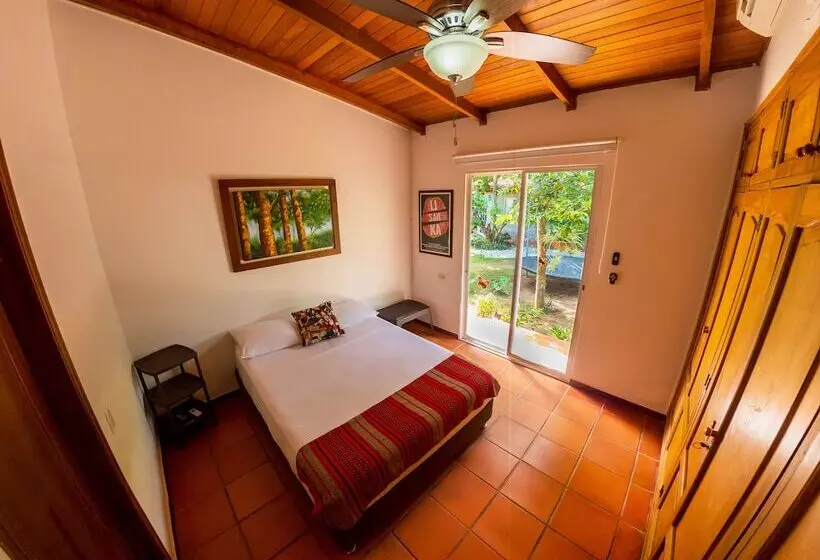 Hotelli Portoazul Casa De Playa