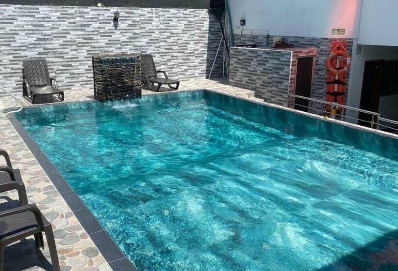 Hotel Suit Esmeralda