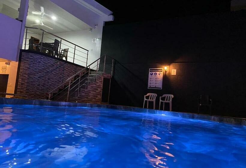 Hotel Suit Esmeralda