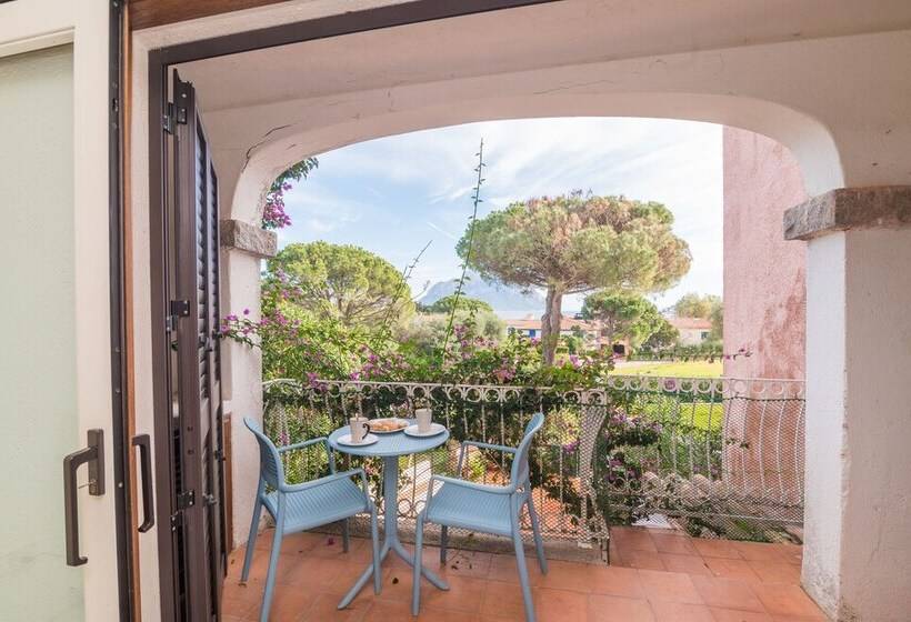 Piazzetta Casa Paola 200m From The Sea