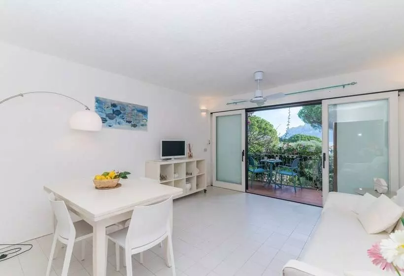 Piazzetta Casa Paola 200m From The Sea