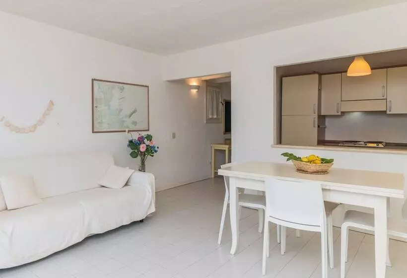 Piazzetta Casa Paola 200m From The Sea