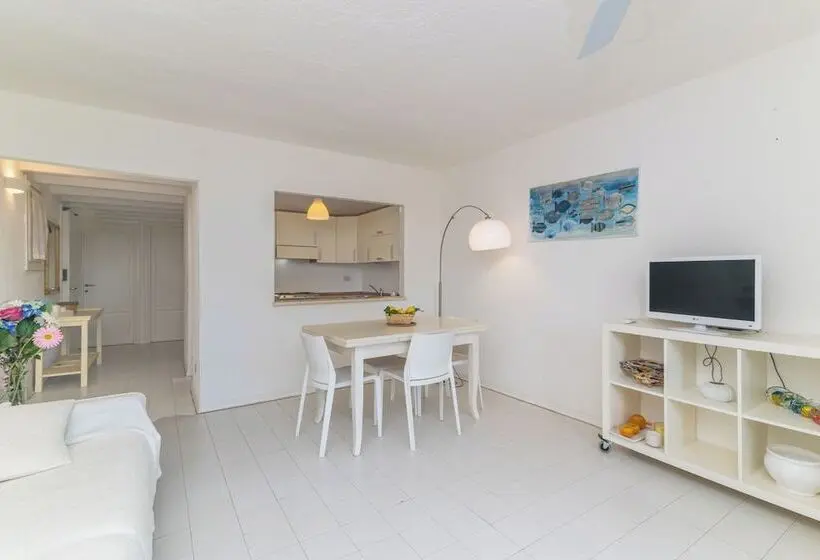 Piazzetta Casa Paola 200m From The Sea