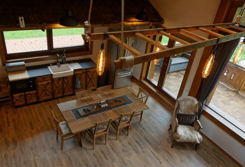 펜션 Avalanche Plaiul Foii