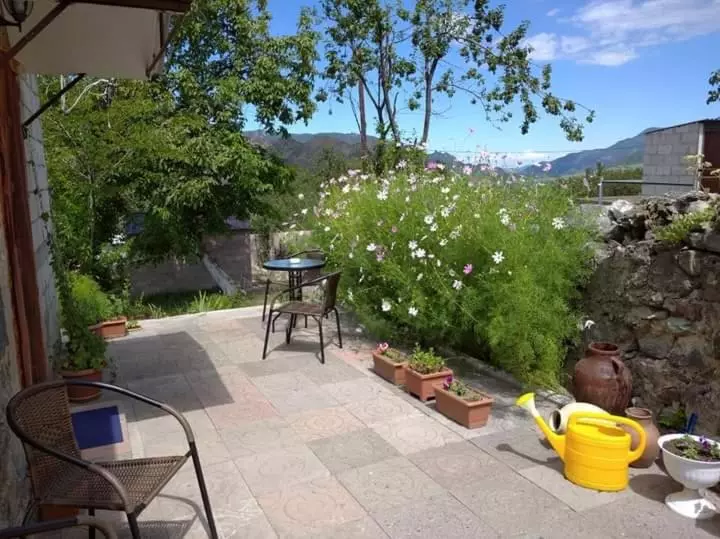 Majatalo Pottery House Sanahin