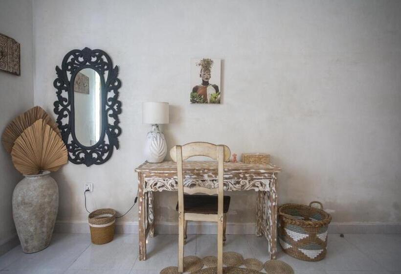 Общежитие Gypsy Moon Bali