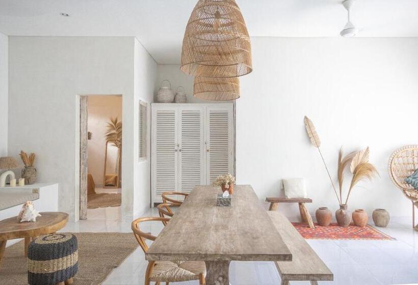 Общежитие Gypsy Moon Bali