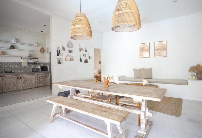 Общежитие Gypsy Moon Bali