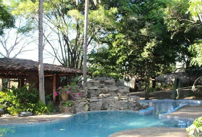 پانسیون Hostal El Carmen