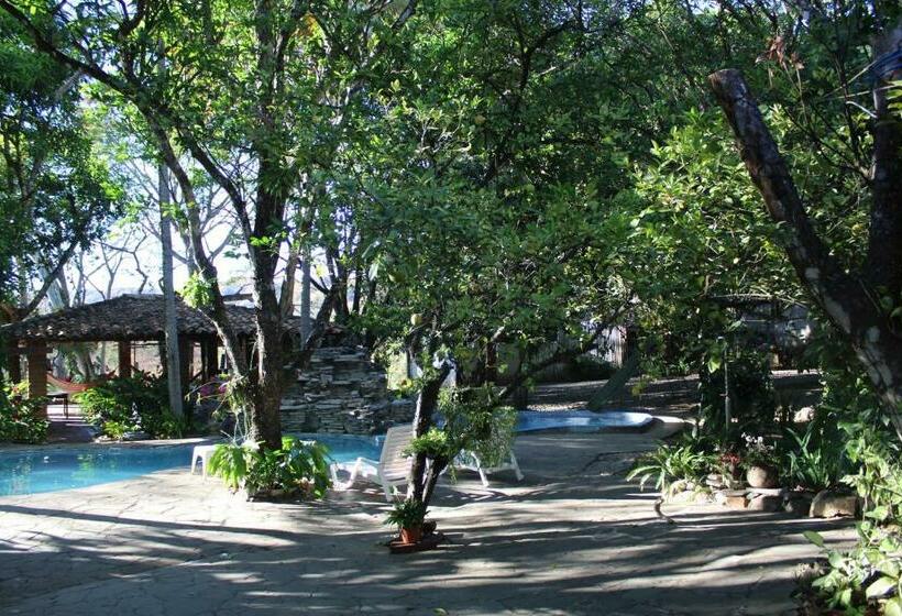 بنسيون Hostal El Carmen