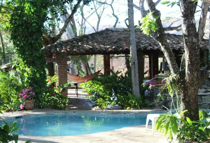 پانسیون Hostal El Carmen