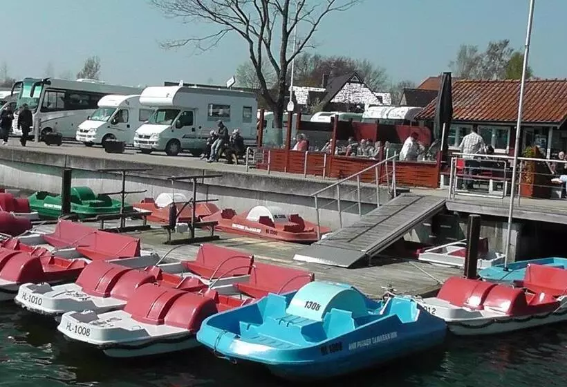 Domhotel Bed & Breakfast