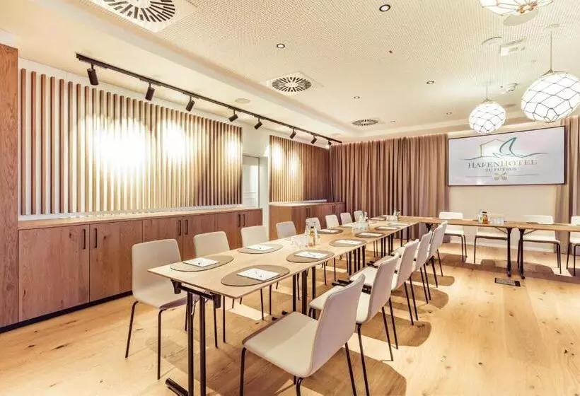 Hafenhotel Zu Putbus