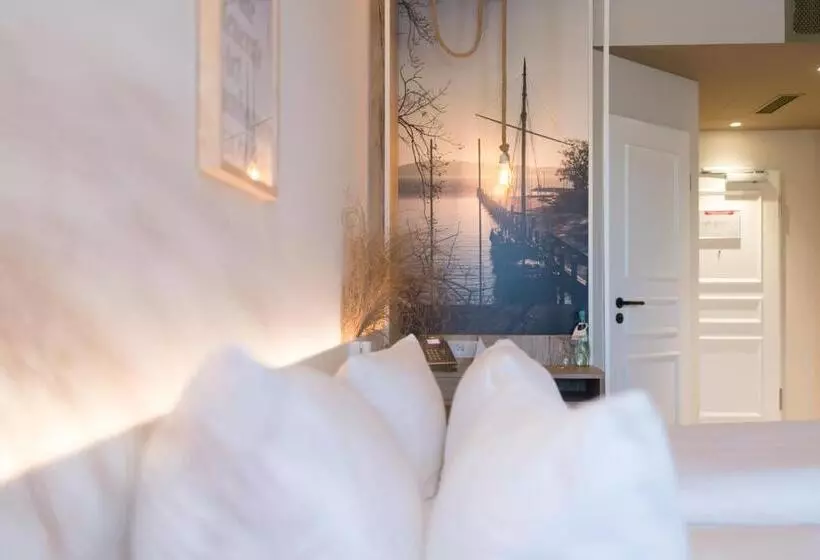 Hafenhotel Zu Putbus