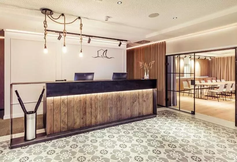 Hafenhotel Zu Putbus