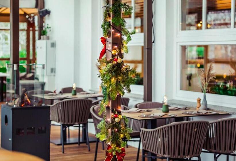 Hafenhotel Zu Putbus