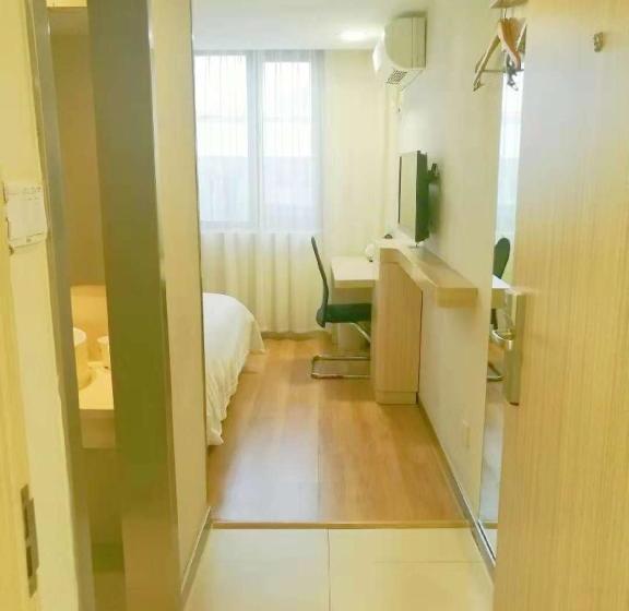 호텔 Hanting Express Shanghai Hongkou Football Stadium