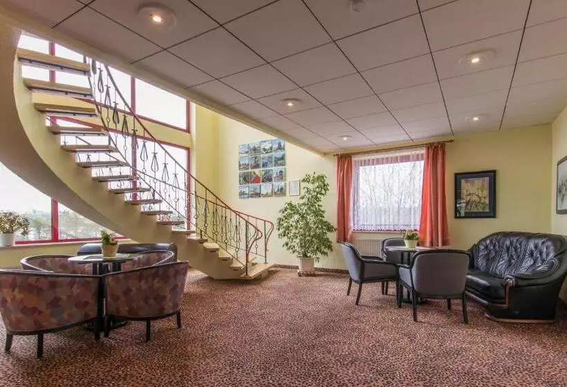 בית מלון כפרי Am Gothensee