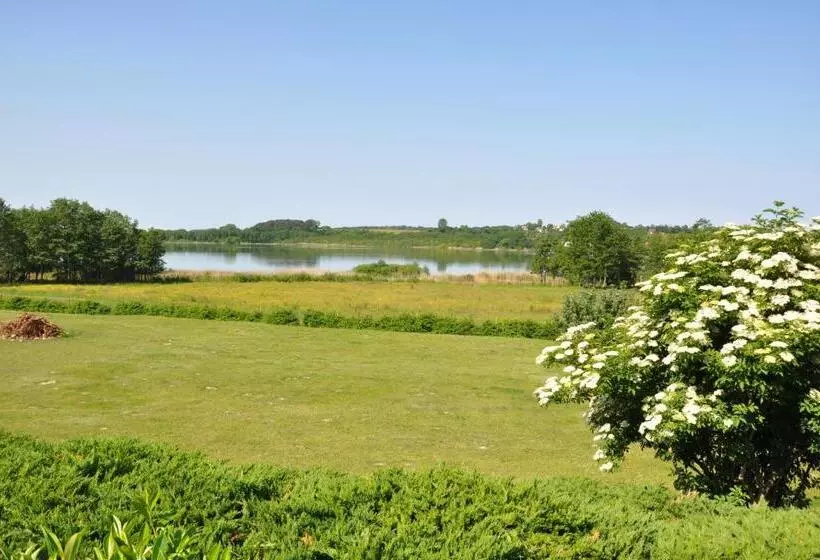 בית מלון כפרי Am Gothensee