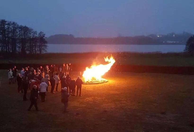 בית מלון כפרי Am Gothensee