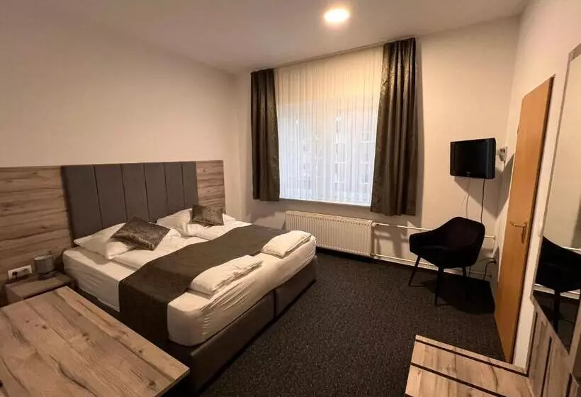 هتل Dietrichsdorfer Hof