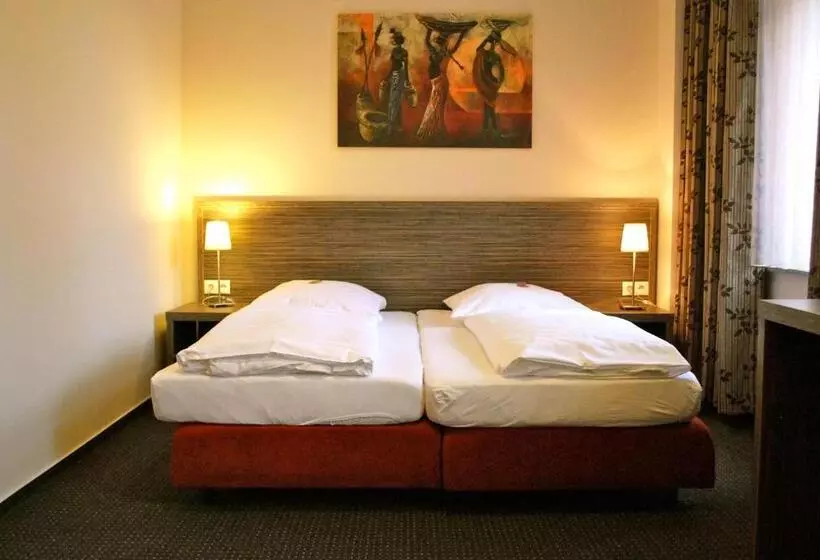 هتل Dietrichsdorfer Hof