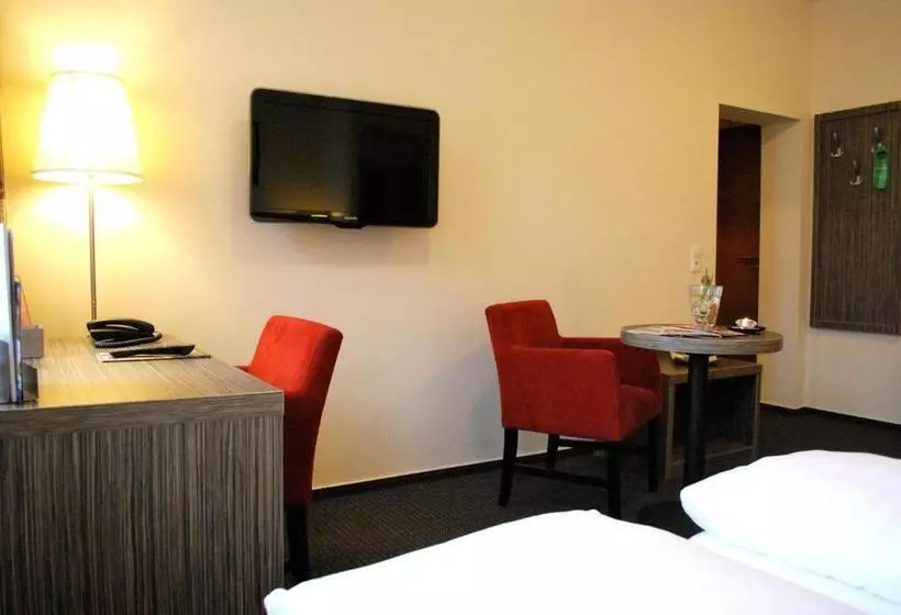 هتل Dietrichsdorfer Hof