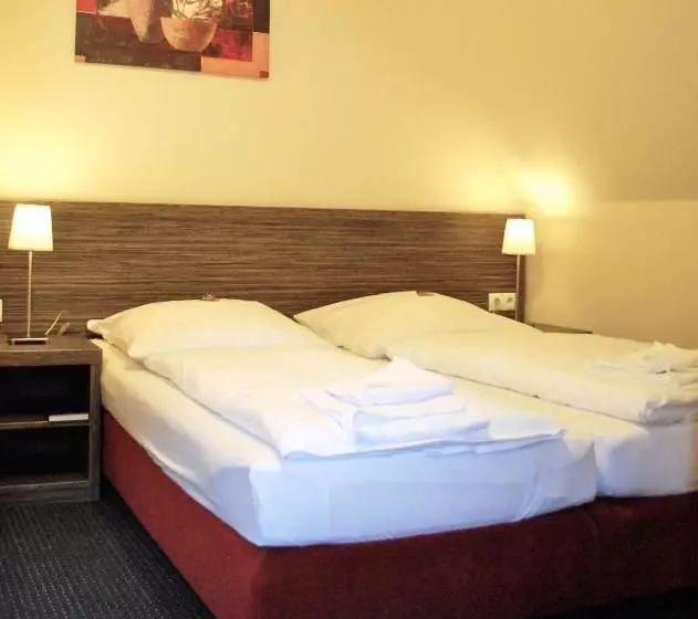 هتل Dietrichsdorfer Hof