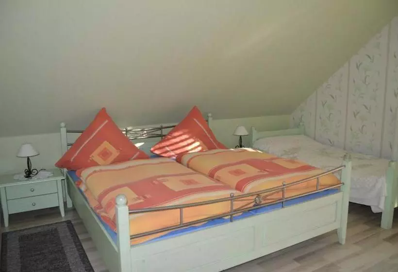 호텔 Gasthaus Und Pension Mombergstube