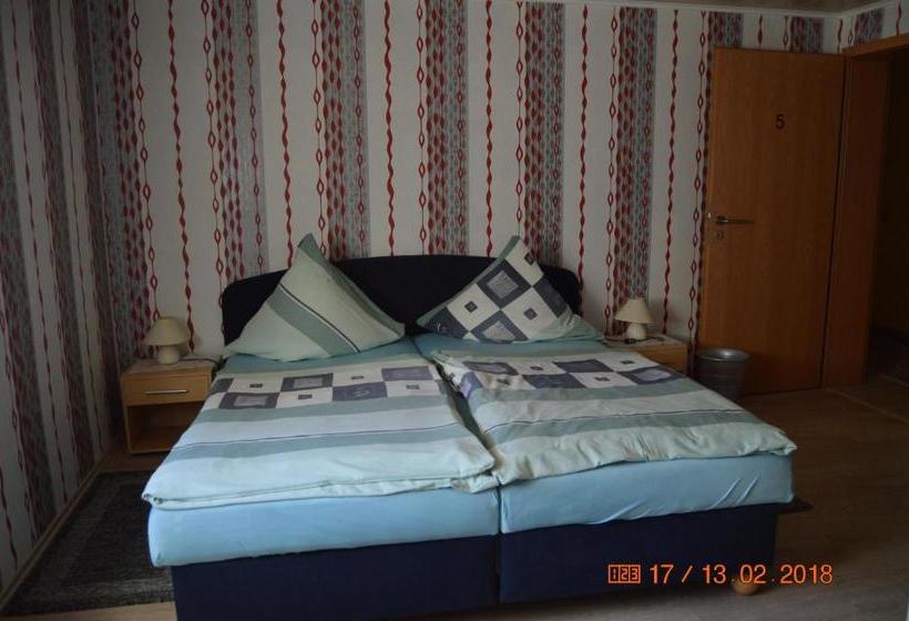 호텔 Gasthaus Und Pension Mombergstube