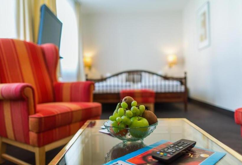 Otel Holsteiner Hof   Timmendorfer Strand