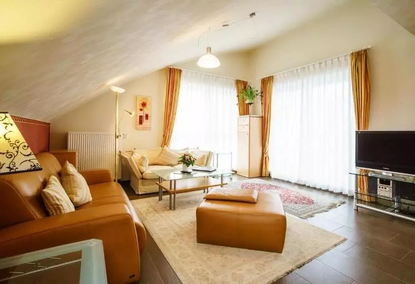 Hotel Holsteiner Hof   Timmendorfer Strand