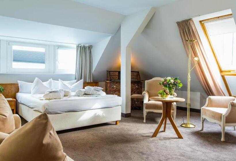 Otel Holsteiner Hof   Timmendorfer Strand